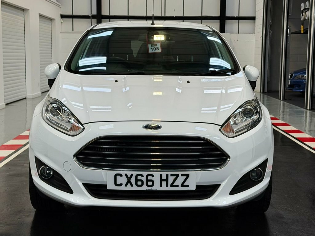 Ford Fiesta 1L Titanium CX66HZZ White #3