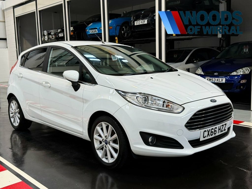 Ford Fiesta 1L Titanium CX66HZZ White