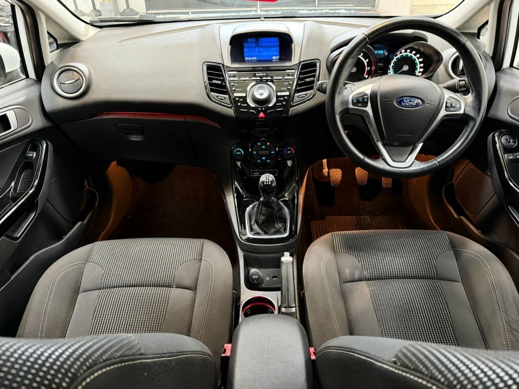 Ford Fiesta 1L Titanium CX66HZZ White #2