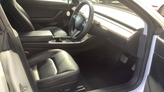 Tesla Model 3 2020 Standard Range Plus Saloon White #3