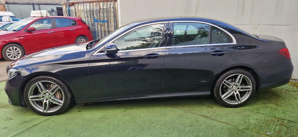 Mercedes-Benz E Class E 220 D Amg Line KR66UAX Black #4