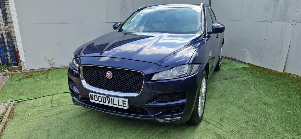 Jaguar F-Pace Portfolio Awd D Blue