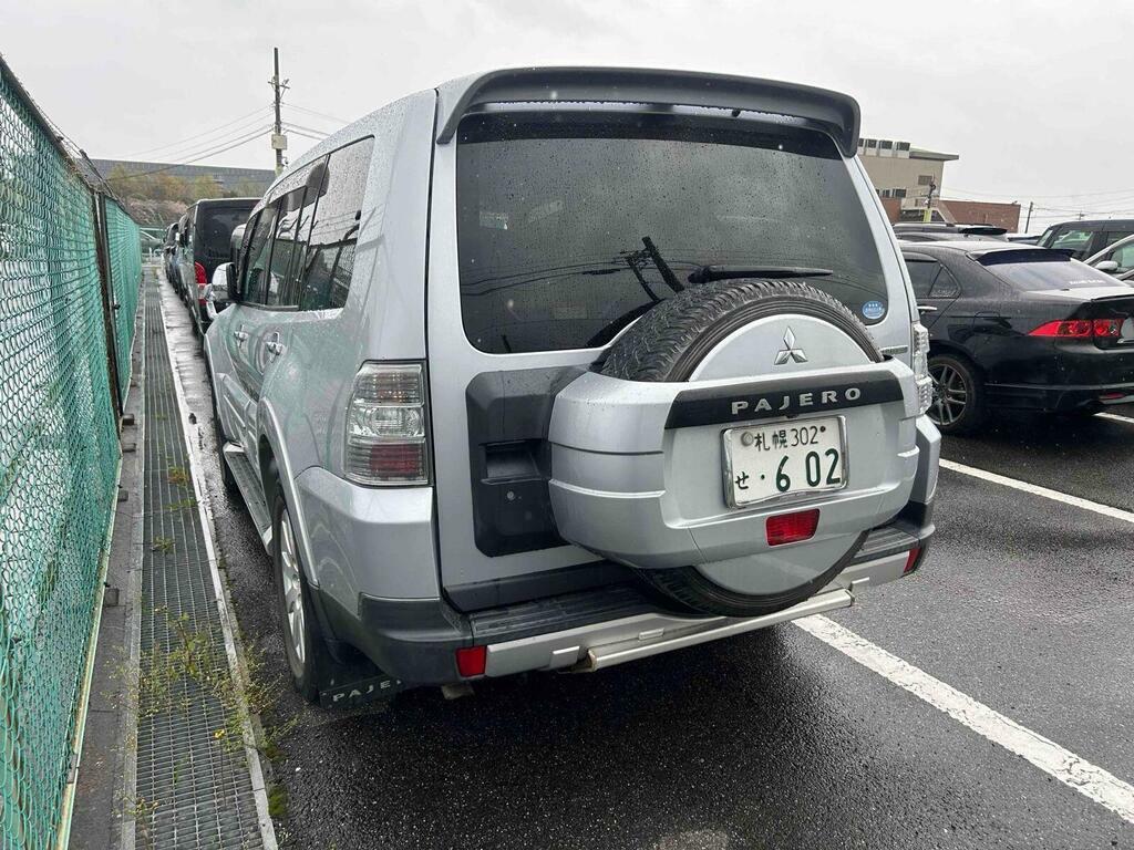 Mitsubishi Shogun Super Exceed Fresh Import 3.8 Silver #4