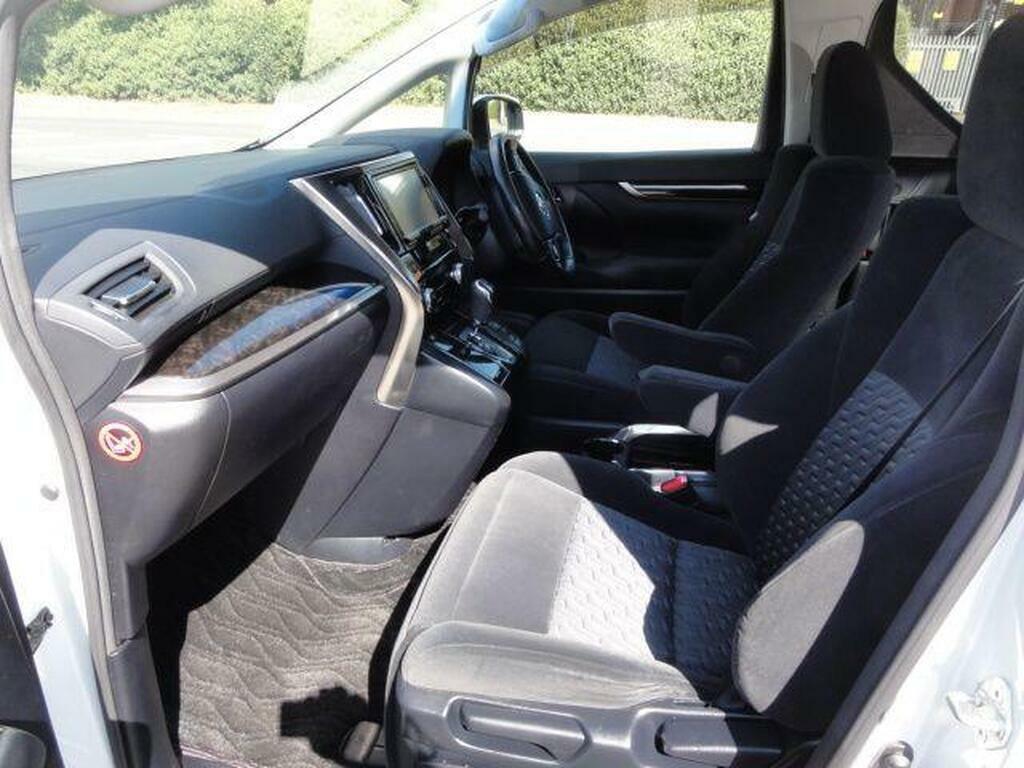 Toyota Vellfire Mpv Black #17