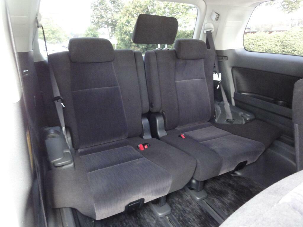 Toyota Vellfire 2.4Z 8 Seater 16000M Bimta Certified White #2