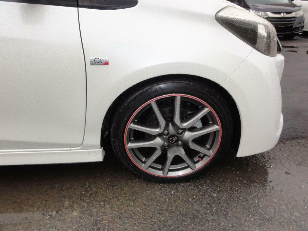 Toyota Vitz Rs Gs Gazoo With Racing Edition Car VX 1.5 White #2