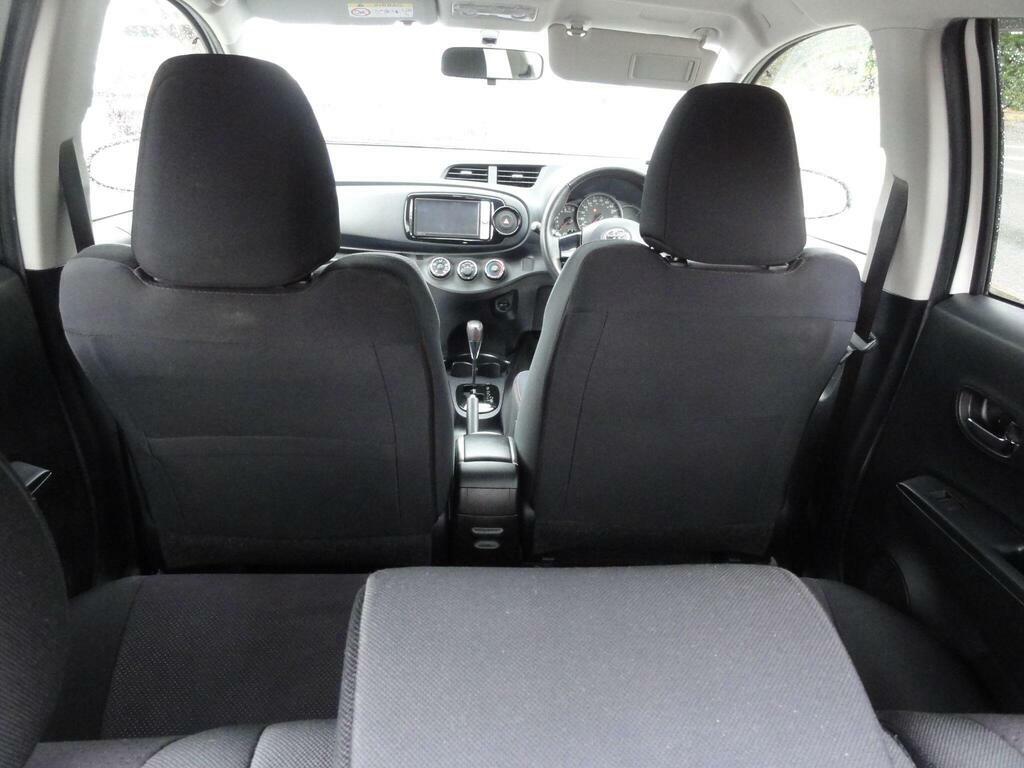 Toyota Vitz 5dr Auto Purple #16