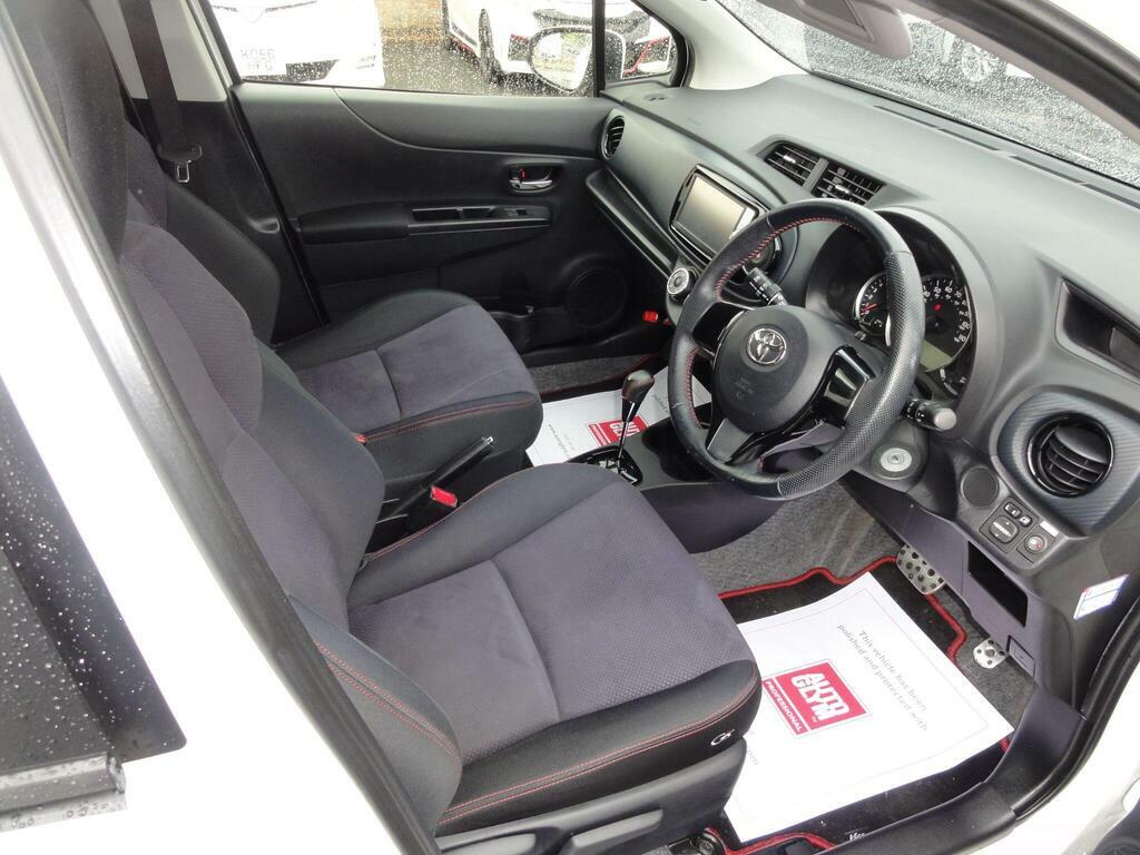 Toyota Vitz 5dr Auto Purple #28