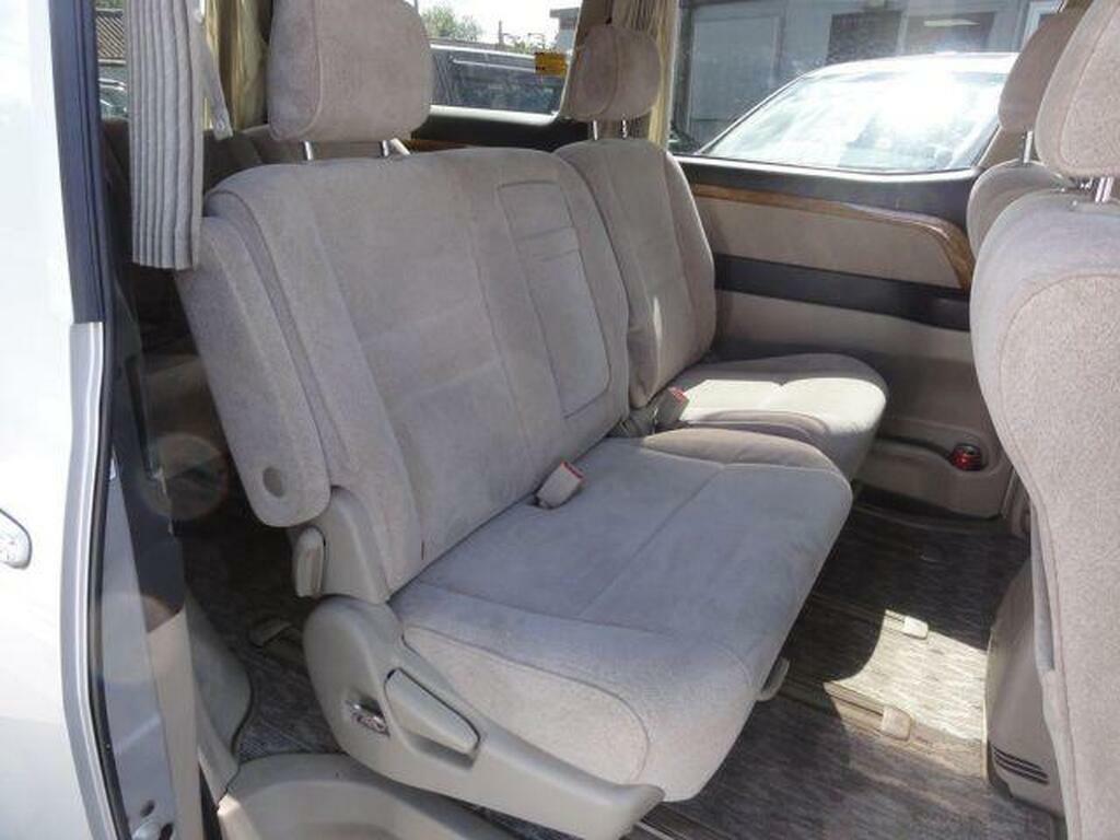 Toyota Alphard 3.0 Mz Silver #3