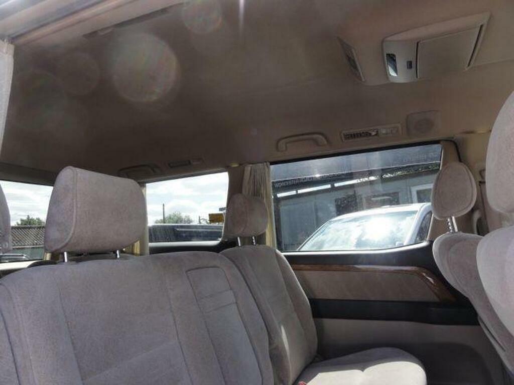 Toyota Alphard Mpv White #10