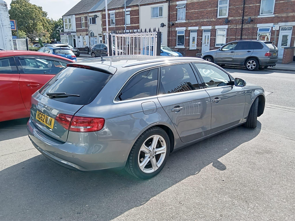 Audi A4 Avant Se Technik Black #8