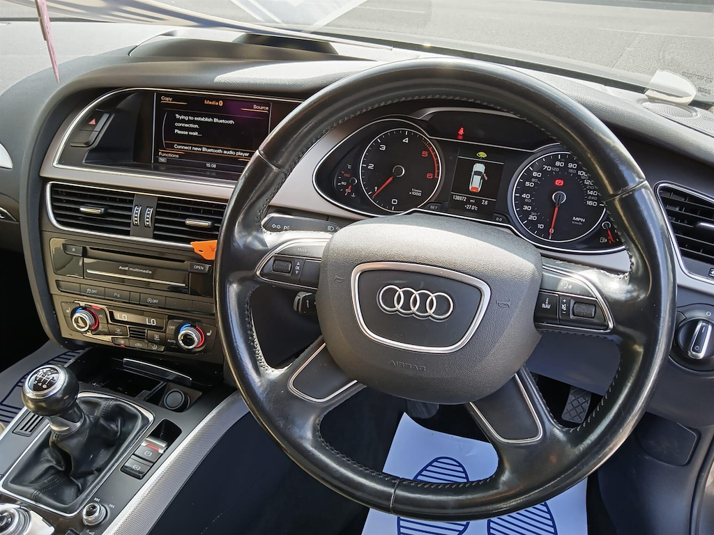 Audi A4 Avant Se Technik Black #12