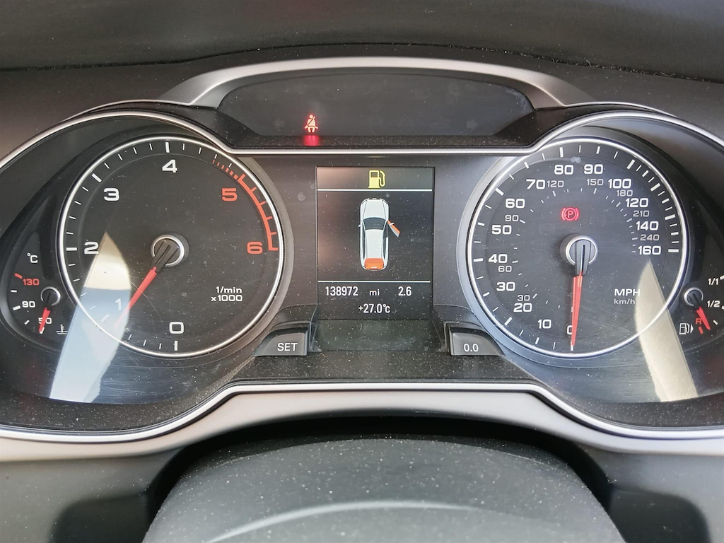 Audi A4 Avant Se Technik Black #16