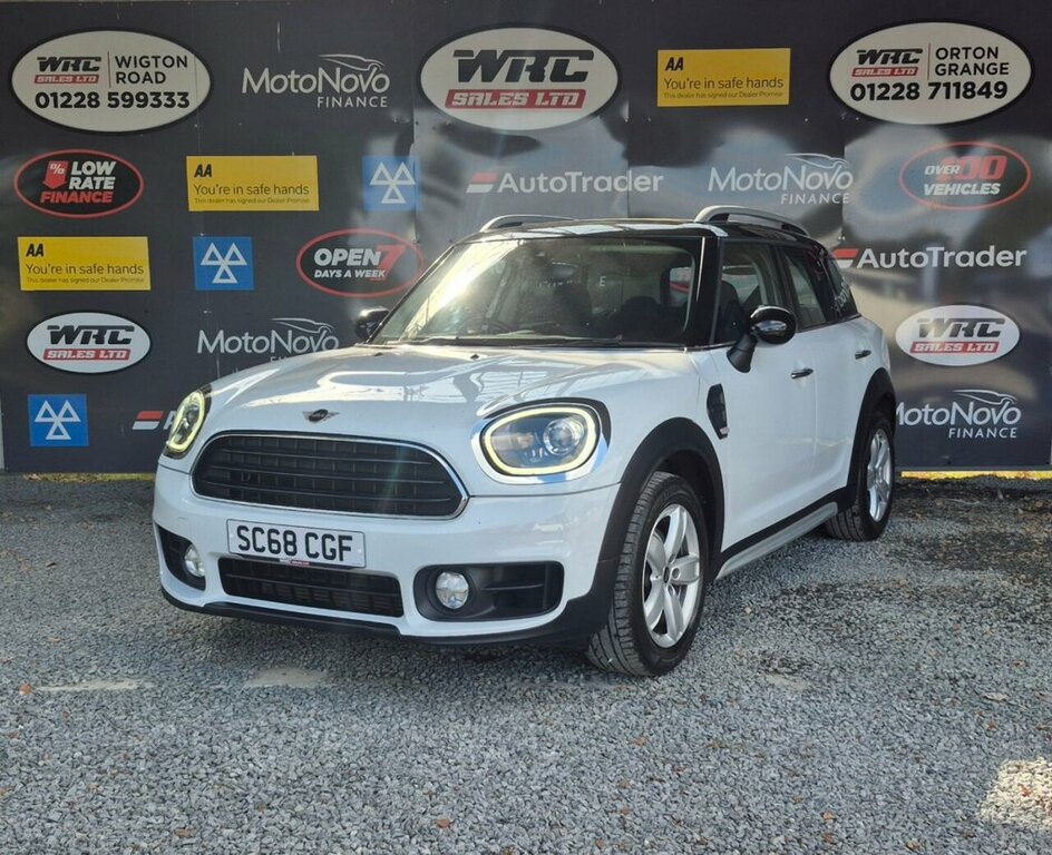 Mini Countryman 1.5L Cooper White