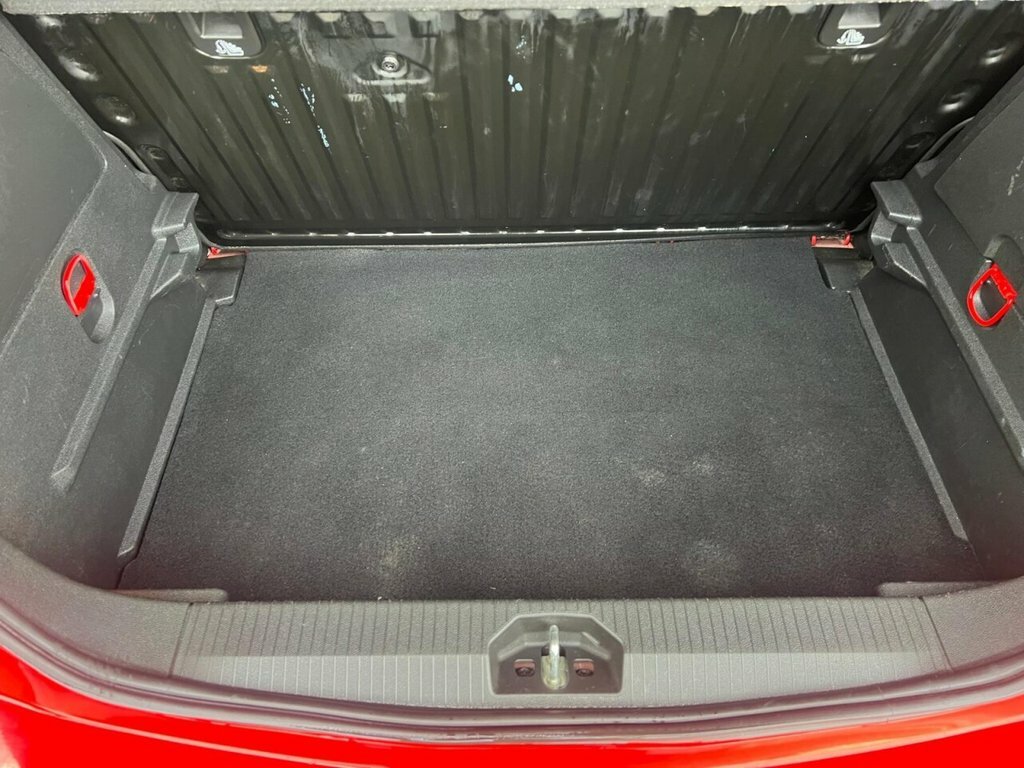 Vauxhall Corsa 1.4L Excite SA15XBW Red #6