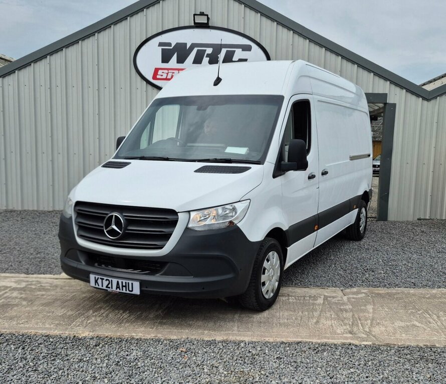 Mercedes-Benz Sprinter 2.1L Premium KT21AHU White