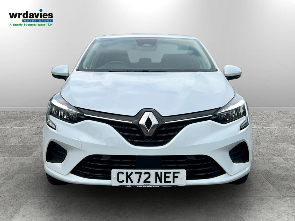 Renault Clio 1.6 E-tech Hybrid 140 Iconic Edition CK72NEF White #2