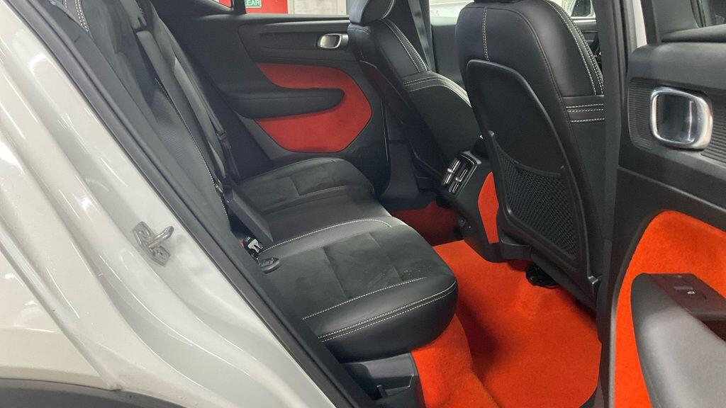Volvo XC40 2.0 D3 R Design Grey #10