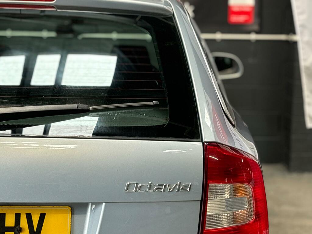 Skoda Octavia Hatchback Grey #7