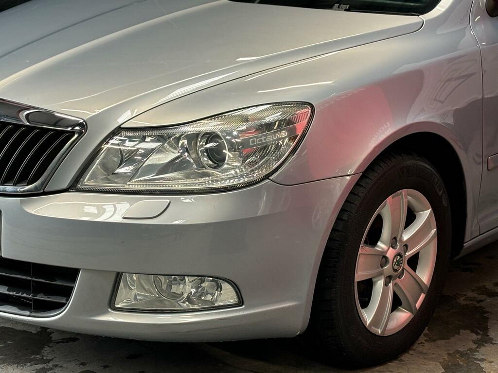 Skoda Octavia Hatchback Grey #26