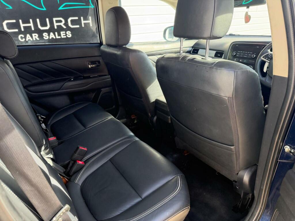 Mitsubishi Outlander  Grey #17
