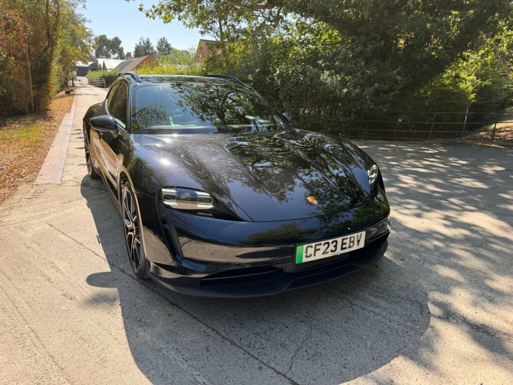 Porsche Taycan Estate Black #3