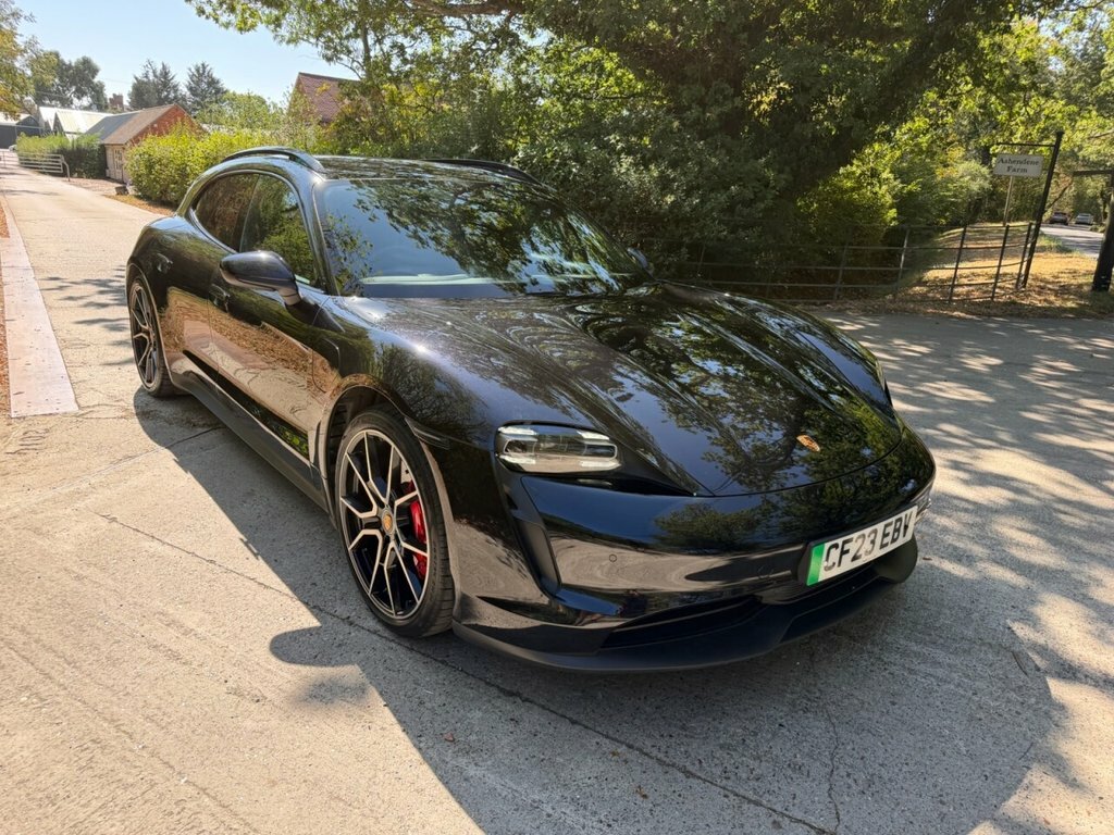 Porsche Taycan Estate Black #2