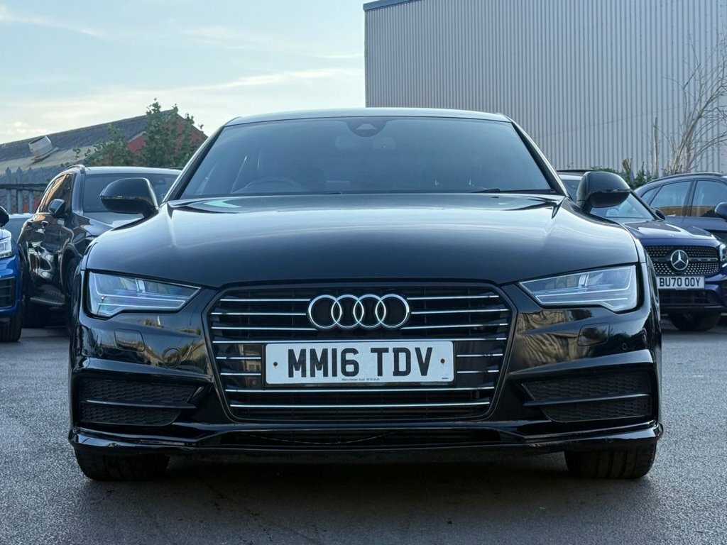 Audi A7 Hatchback White #9