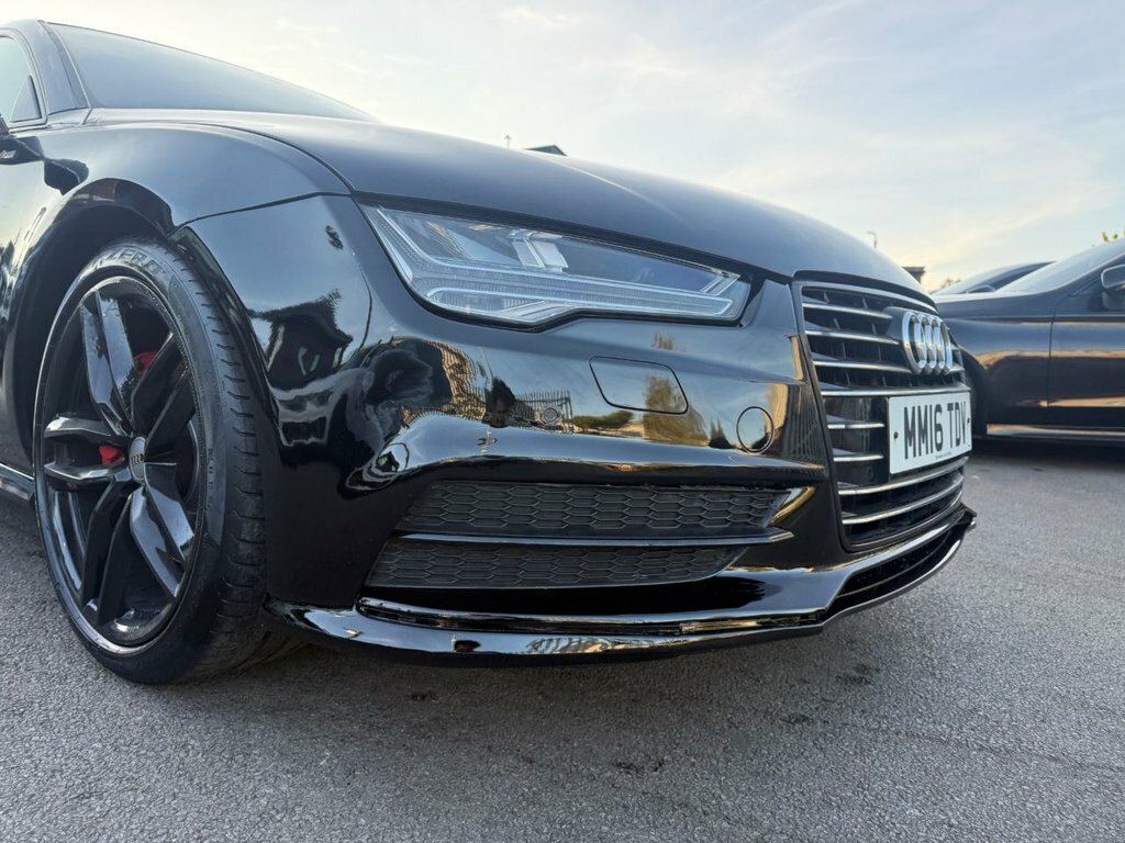 Audi A7 Hatchback White #25