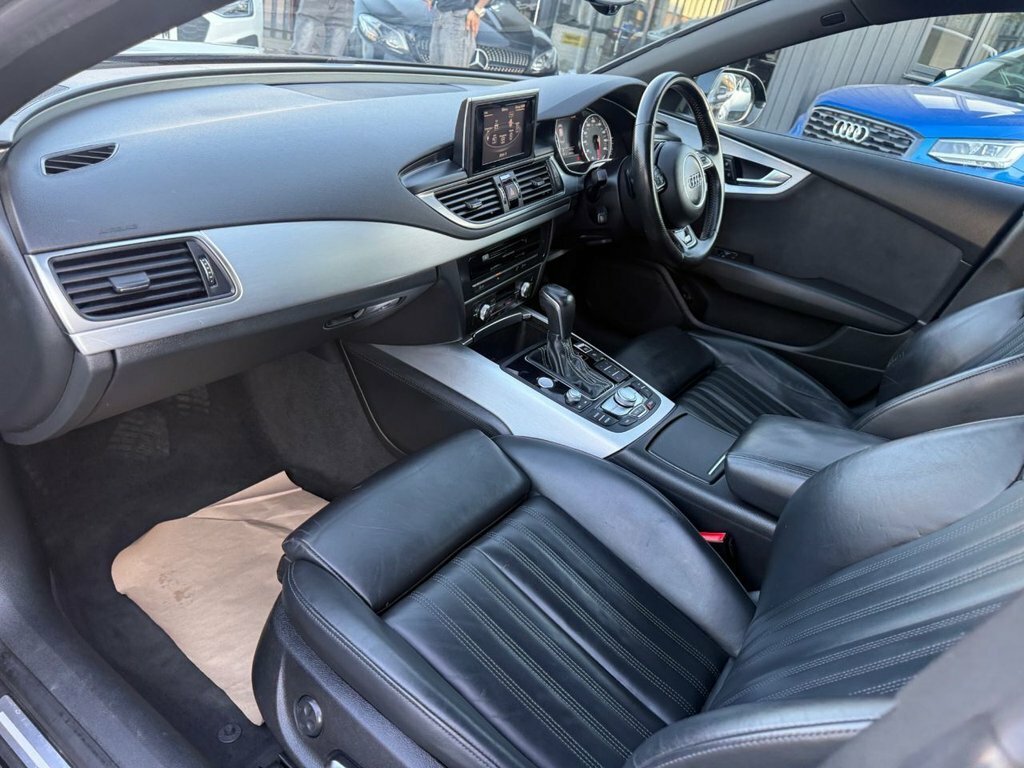 Audi A7 Hatchback White #83