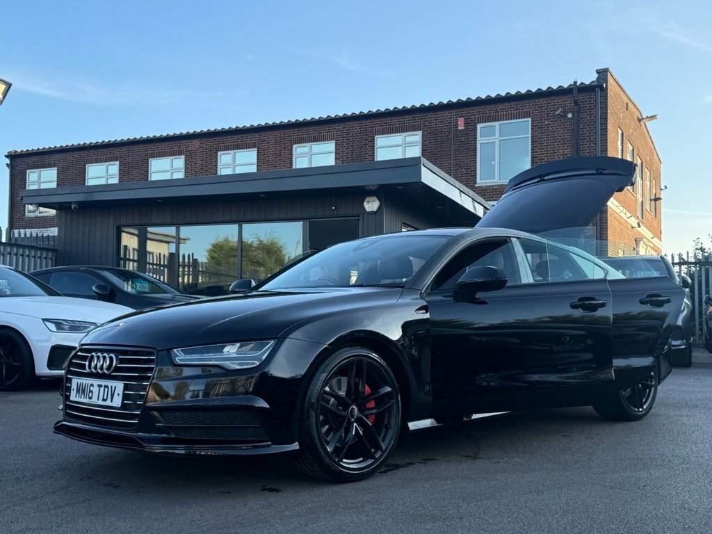 Audi A7 Hatchback White #20