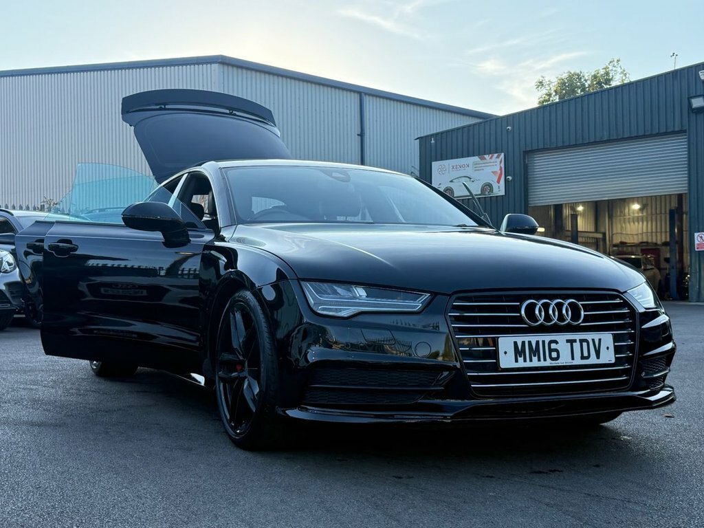 Audi A7 Hatchback White #16