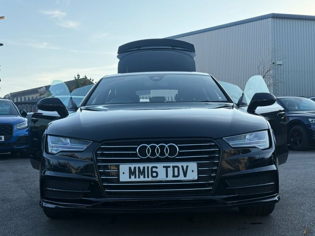 Audi A7 Hatchback White #17