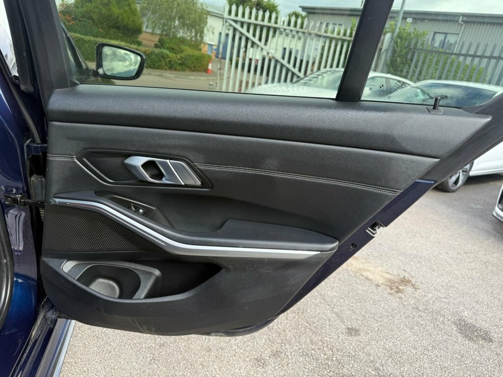 BMW 3 Series 320D Efficientdynamics Plus White #64