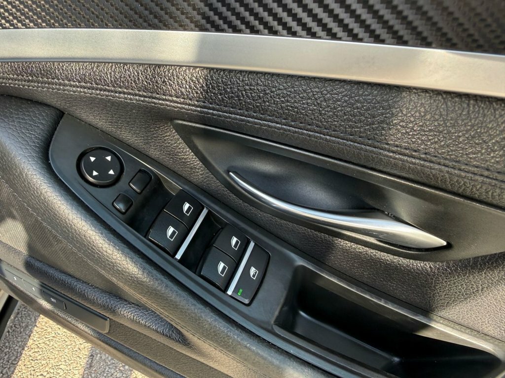 BMW 5 Series  Black #32