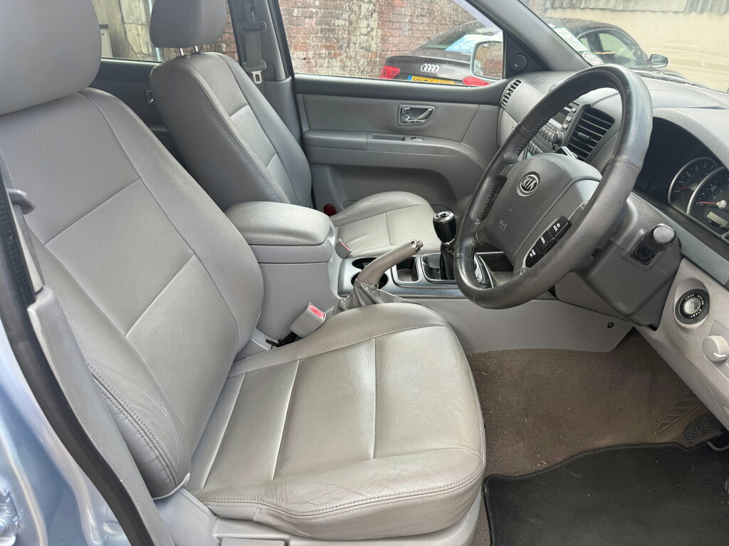 Kia Sorento Black #9