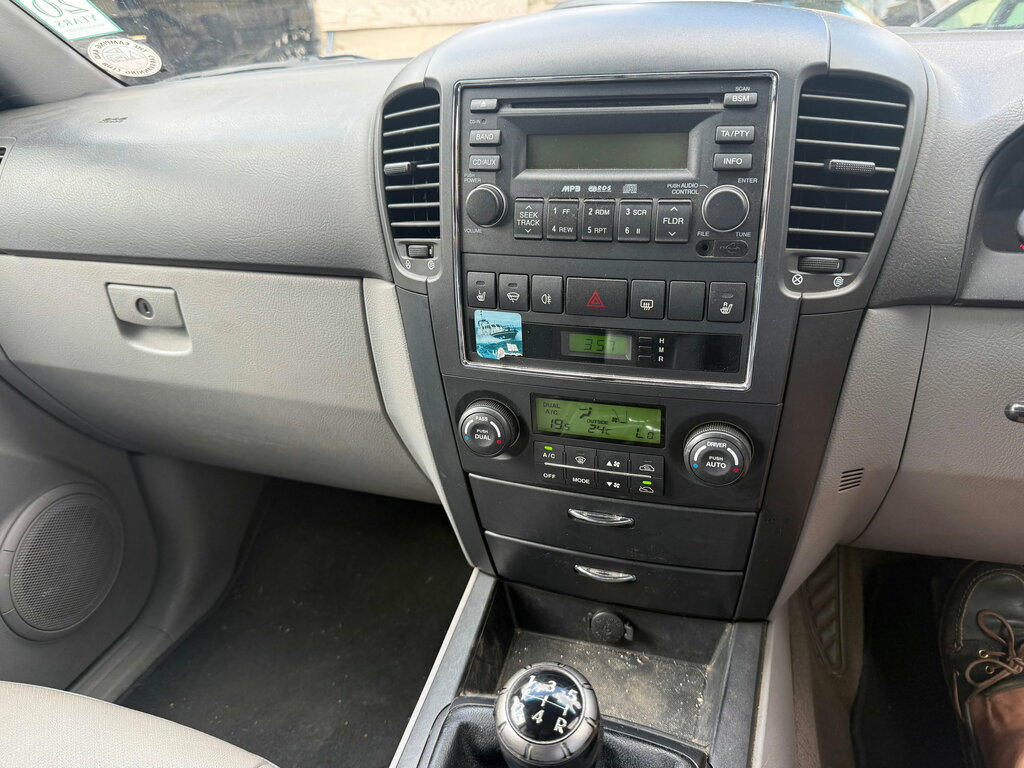 Kia Sorento Black #14