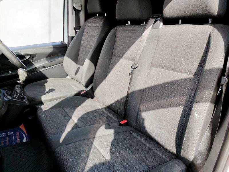 Mercedes-Benz Vito Panel Van White #17
