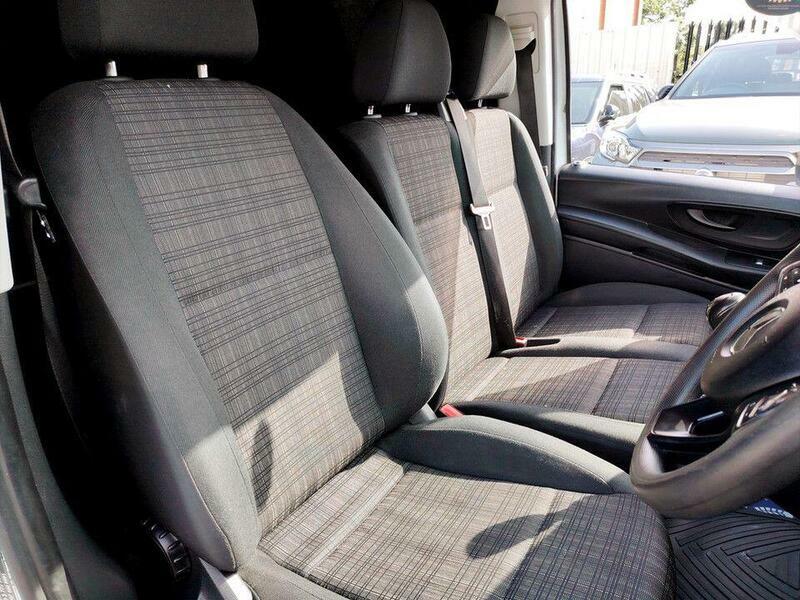 Mercedes-Benz Vito Panel Van White #16