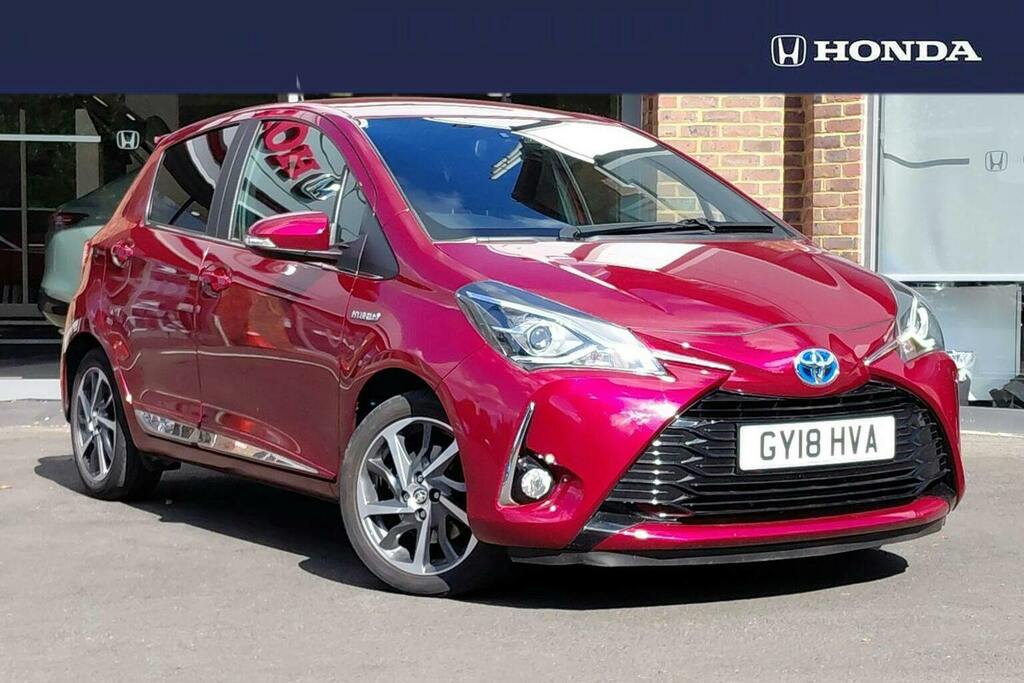 Toyota Yaris 1.5 Vvt H Excel Hatchback Hybrid E Cvt Red