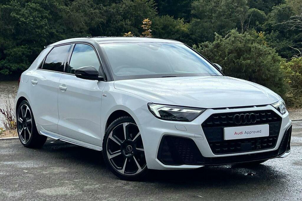 Audi A1 1.5 Tfsi 35 Black Edition Sportback S T White