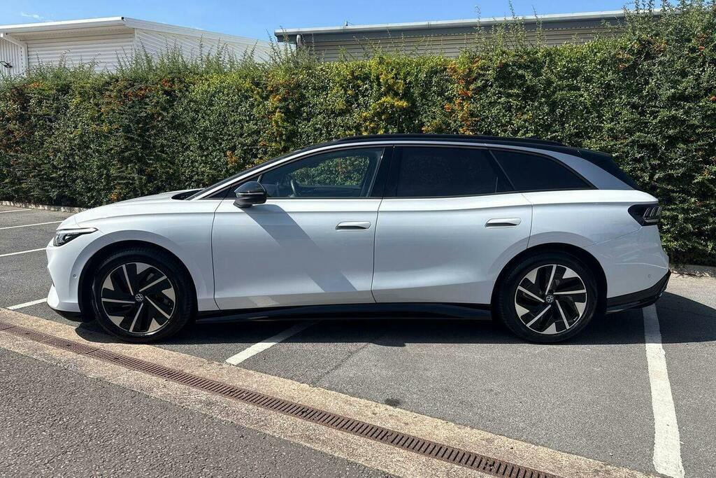 Volkswagen ID.7 Pro 77Kwh Match Plus Tourer White #6