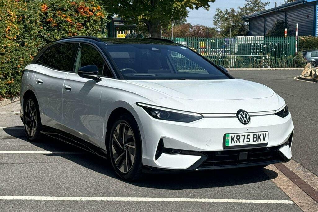 Volkswagen ID.7 Pro 77Kwh Match Plus Tourer White