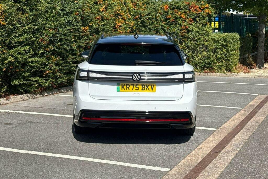 Volkswagen ID.7 Pro 77Kwh Match Plus Tourer White #4