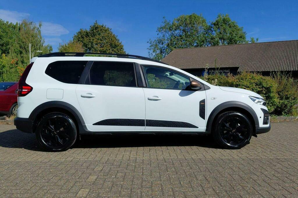 Dacia Jogger 1.6 Hybrid Extreme Mpv Hybrid White #2