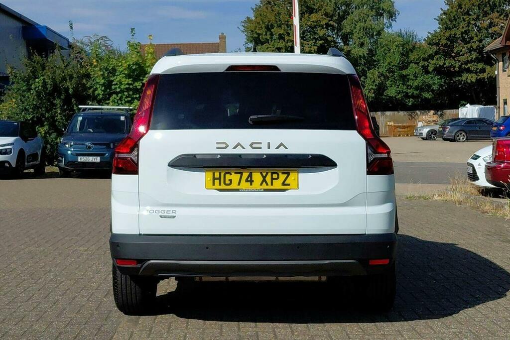 Dacia Jogger 1.6 Hybrid Extreme Mpv Hybrid White #4