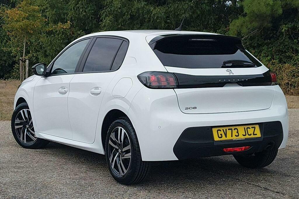 Peugeot 208 1.2 Puretech Active Premium Plus Hatchback Pe GV73JCZ White #5