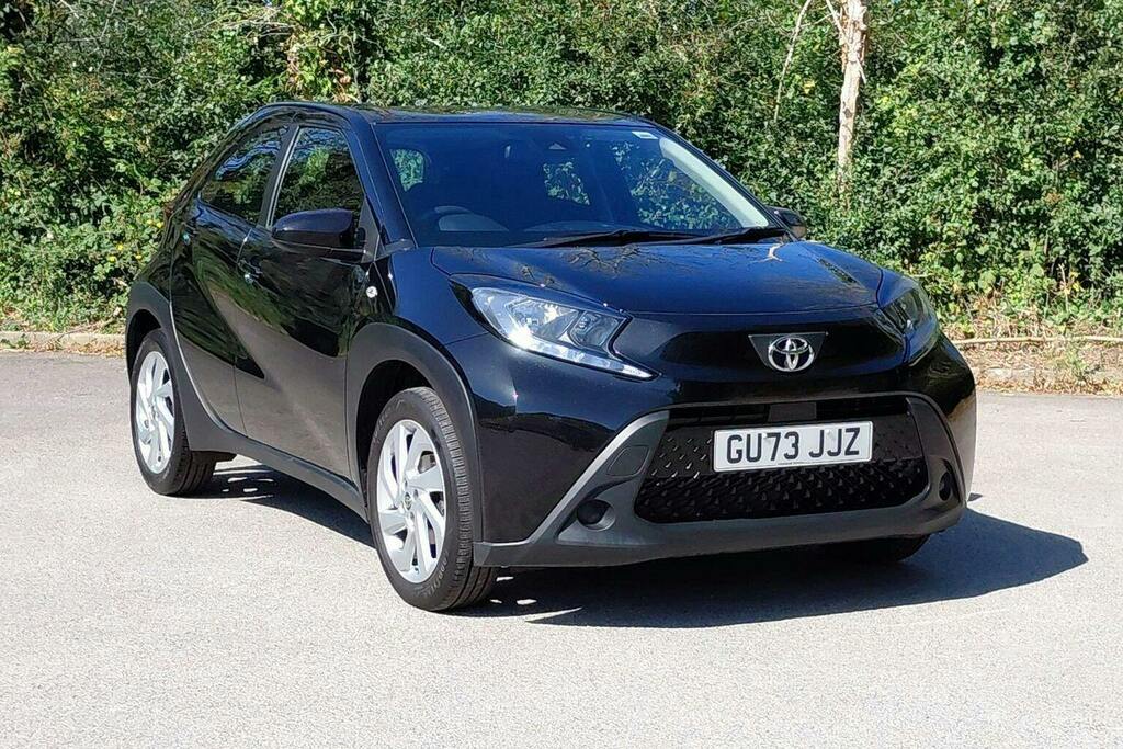 Toyota Aygo X 1.0 Vvt I Pure Hatchback X Shift Black