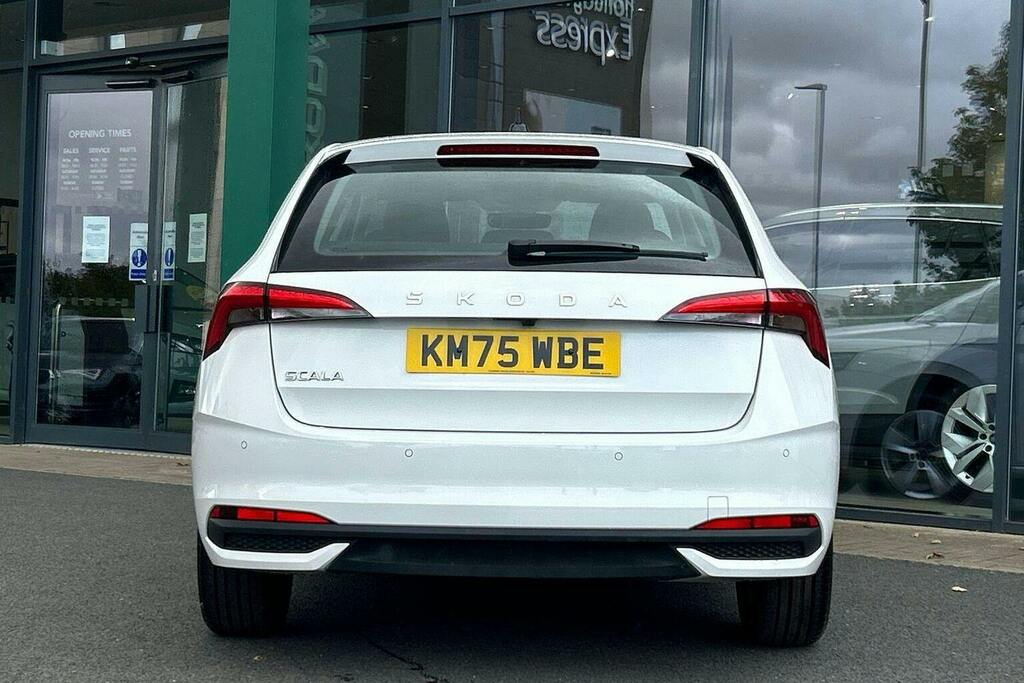 Skoda Scala 1.0 Tsi Se Edition Hatchback Dsg White #4