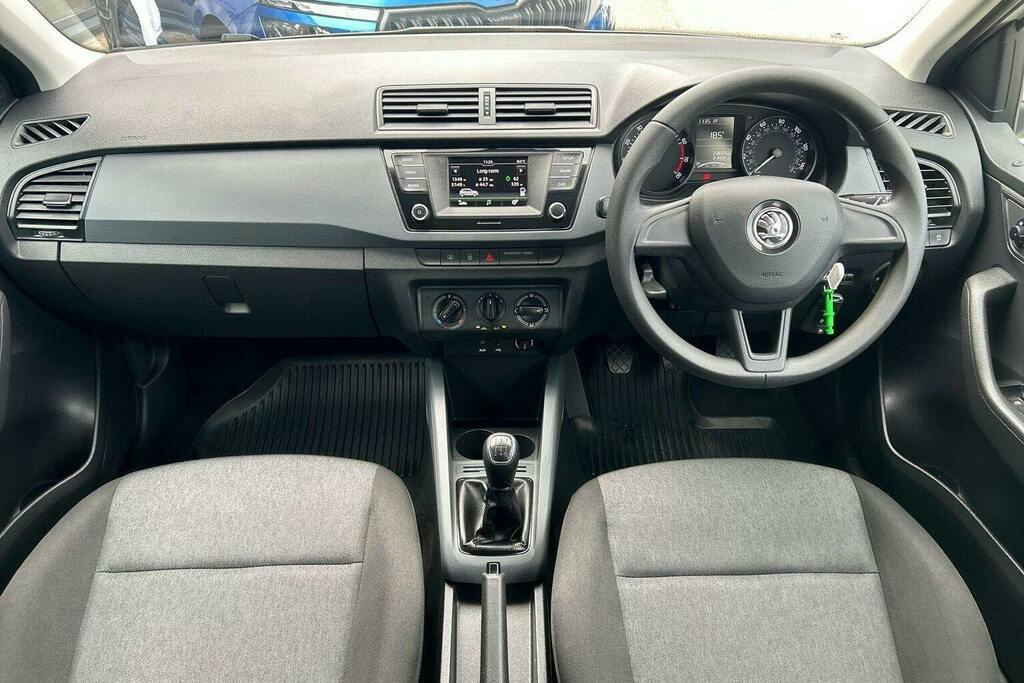 Skoda Fabia Colour Edition 1.0 Tsi 95 Ps 5G Man White #11